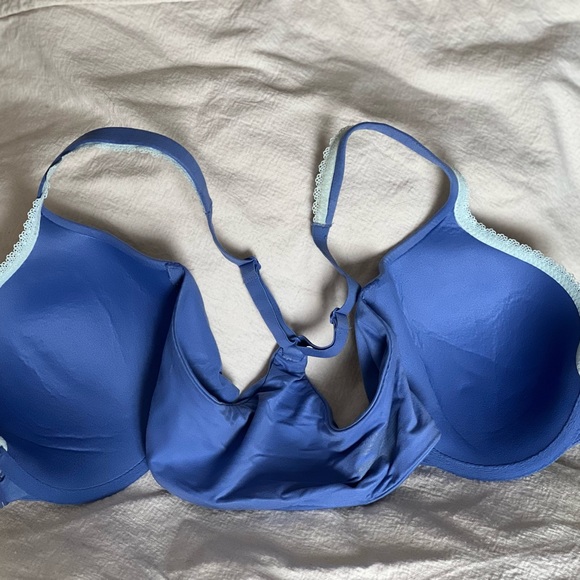 Victoria’s Secret Body by Victoria front closure racer back bra 34DD - Picture 4 of 4